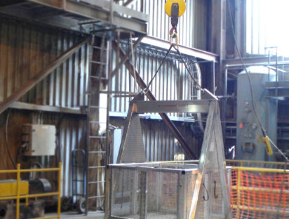 industrial transfer basket for refractory installation